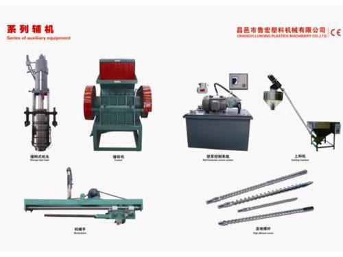 為什么大型吹塑設(shè)備的性能有差異？